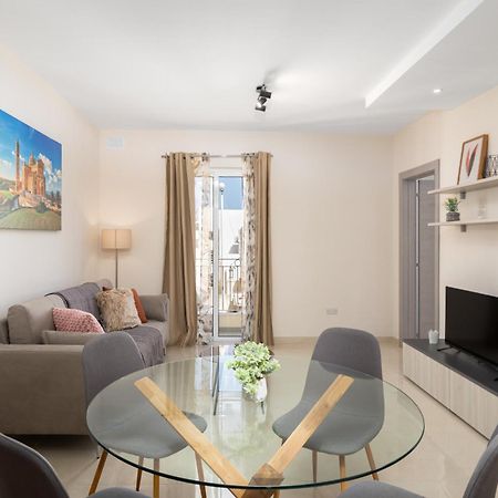 Edka Suites - Modern Sunlit 2Bd Apartments With Balconies - Close To Sliema Promenade, St Julian'S & St Georges Bay Gzira Exterior photo