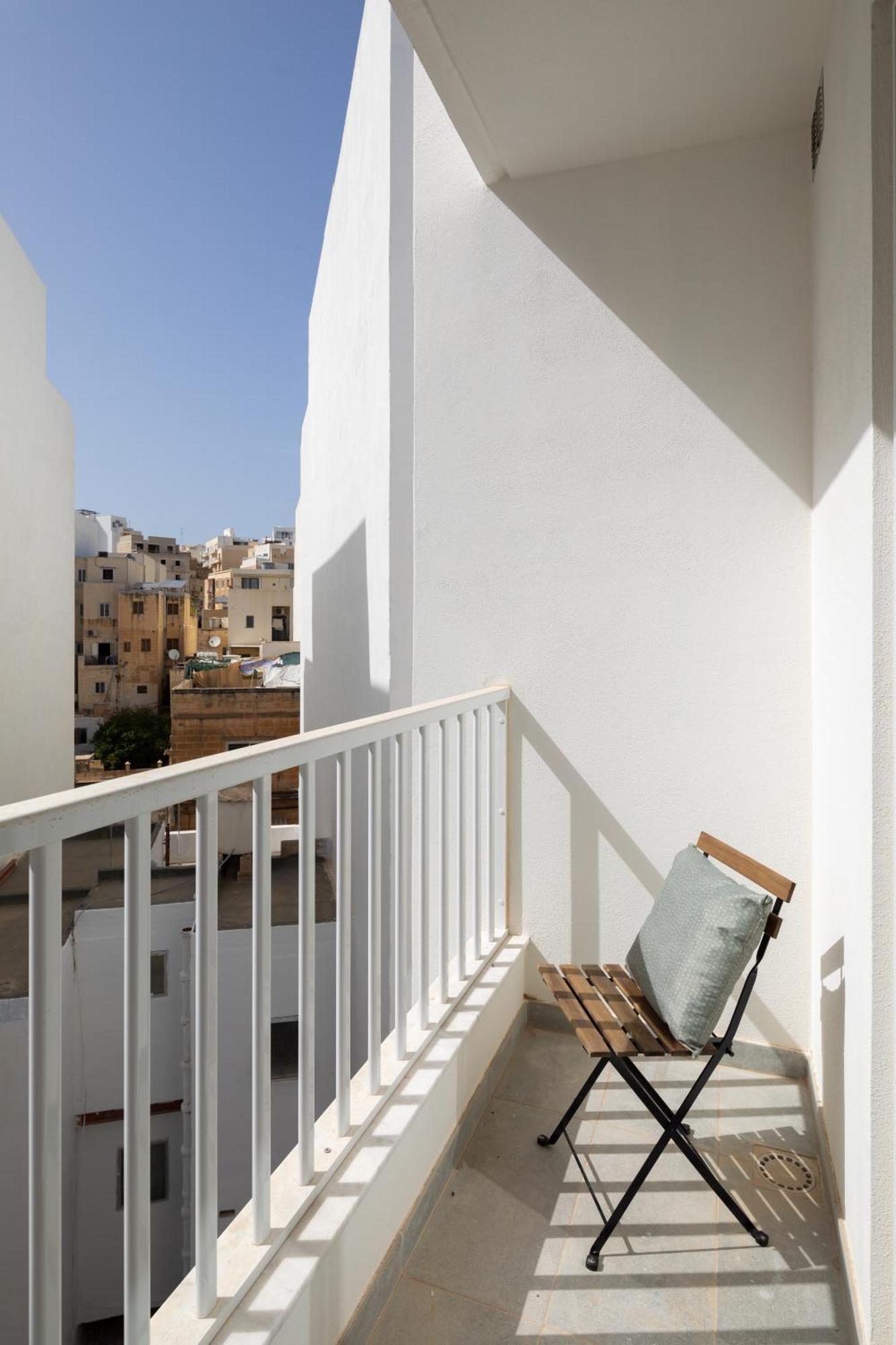 Edka Suites - Modern Sunlit 2Bd Apartments With Balconies - Close To Sliema Promenade, St Julian'S & St Georges Bay Gzira Exterior photo