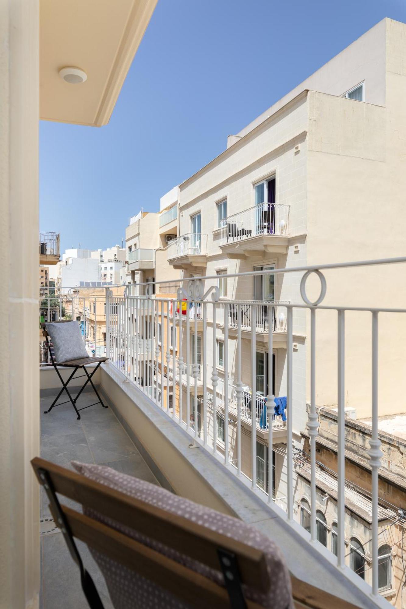Edka Suites - Modern Sunlit 2Bd Apartments With Balconies - Close To Sliema Promenade, St Julian'S & St Georges Bay Gzira Exterior photo